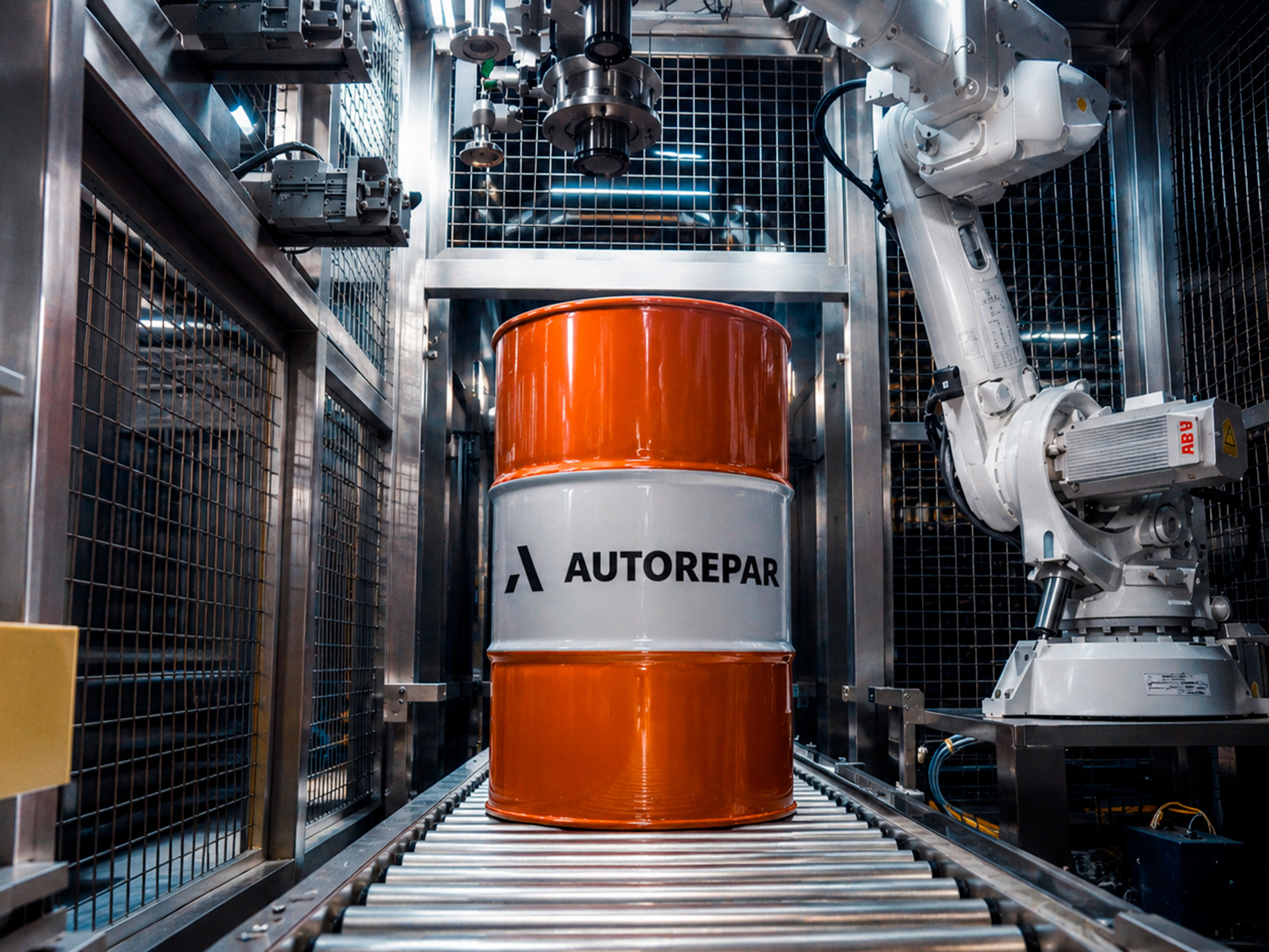 «Пежо Ситроен Рус» и United Petrochemicals начали выпуск моторных масел в Калужской области