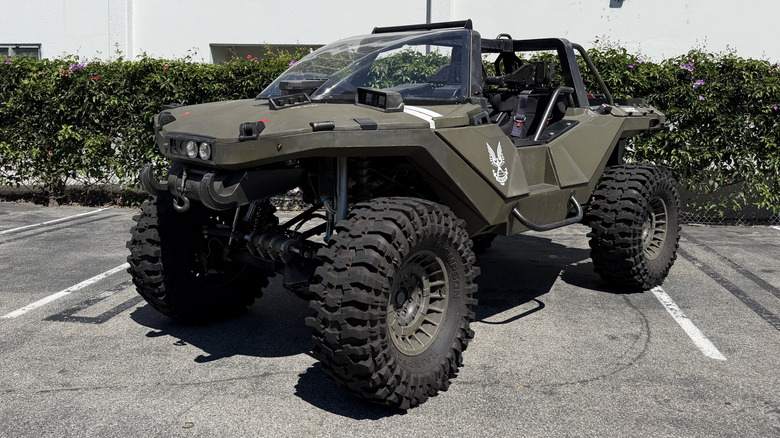 Front 3/4 view of Hoonigan's Halo Warthog
