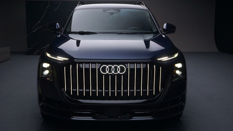 2027 Audi Q9 front end