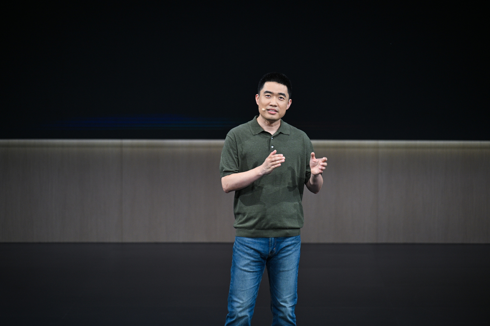 Is there a chasm behind Li Xiang as he talks about AI?