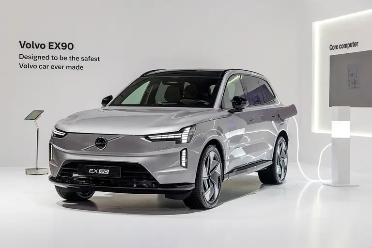 Volvo EX90