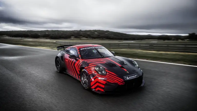 Porsche 911 GT4 R