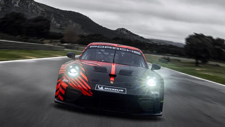 Porsche 911 GT4 R