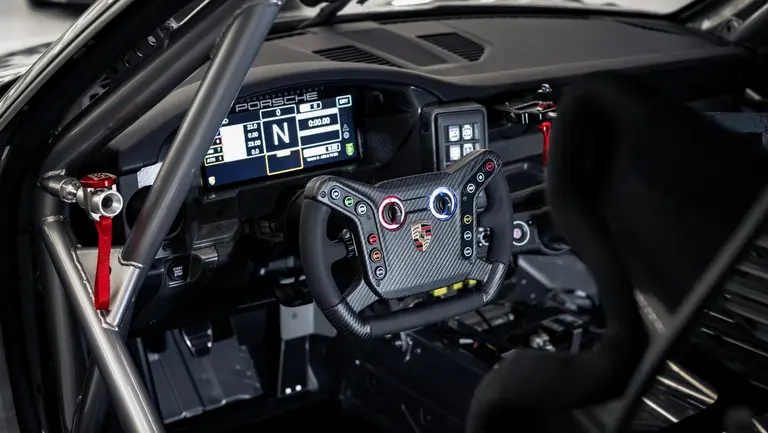 Porsche 911 GT4 R