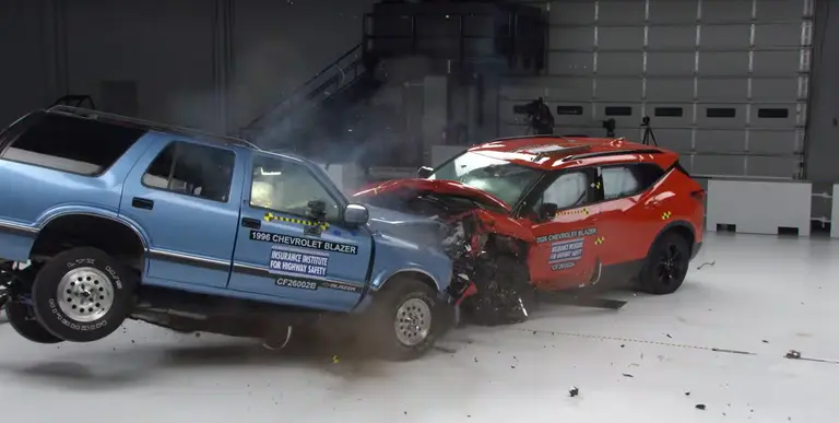 2026 Chevrolet Blazer vs 1996 Chevrolet Blazer
