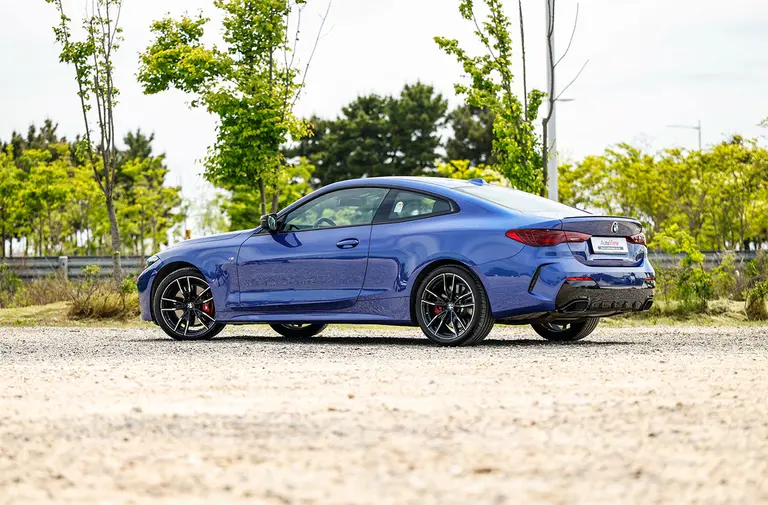 BMW M440i xDrive Coupe