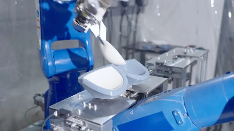 Single-material design and adhesive-free structure using Wacoal's Melooop technology