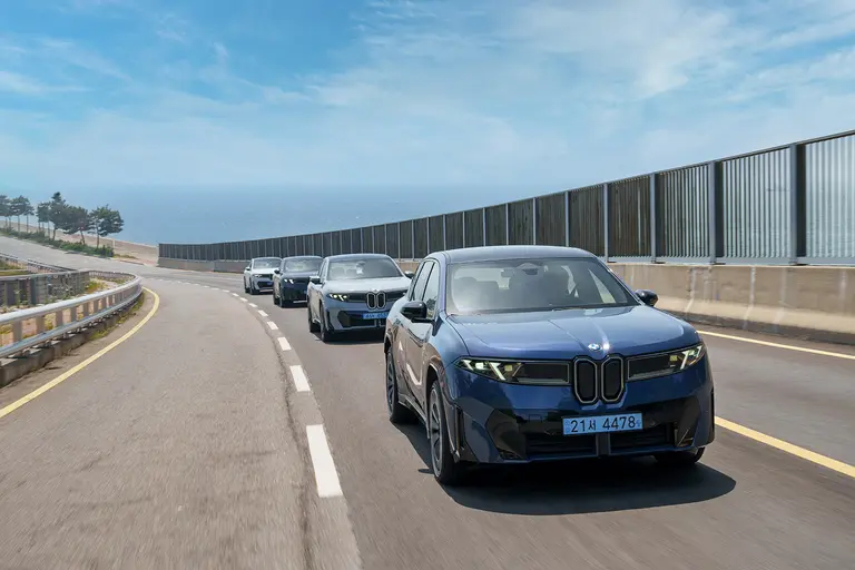 BMW iX3