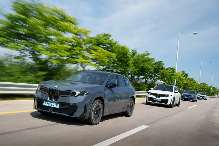 BMW iX3