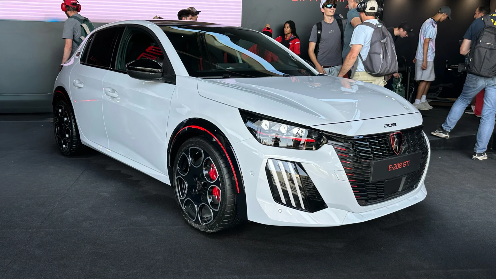 Peugeot 208 GTi 