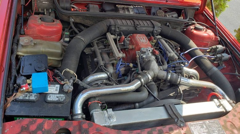 1987 Maserati Biturbo Si engine compartment image