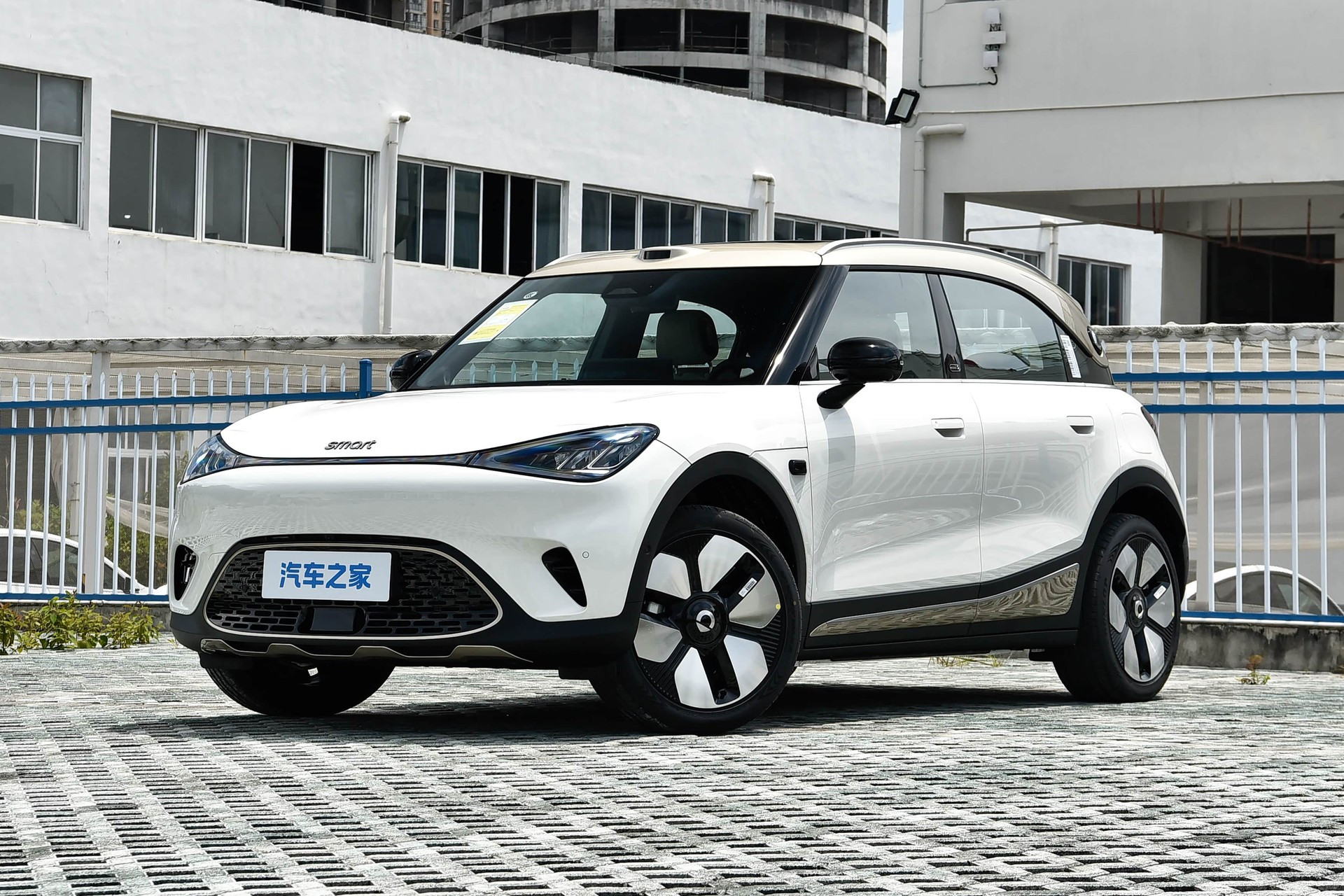 Кроссовер smart #1 пережил модернизацию: 800 вольт и более свежая электроника