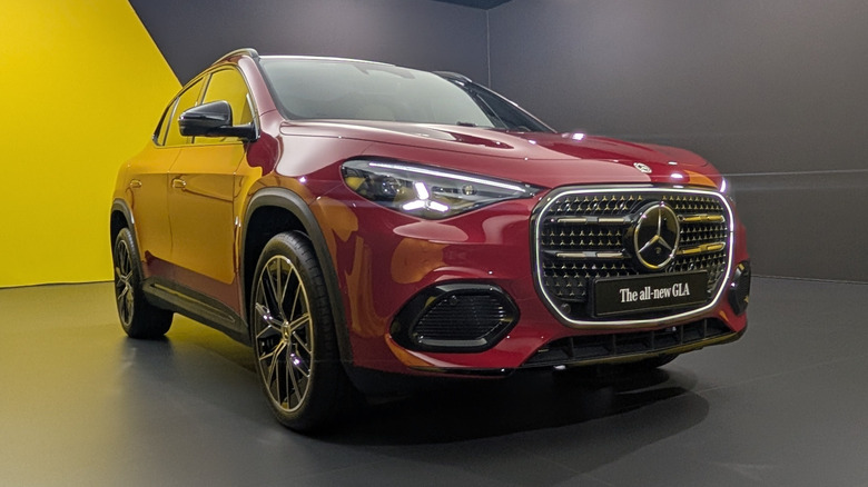 Front 3/4 view of a red 2028 Mercedes-Benz GLA