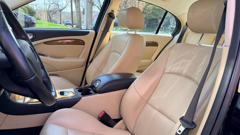 2005 Jaguar S-Type R interior image