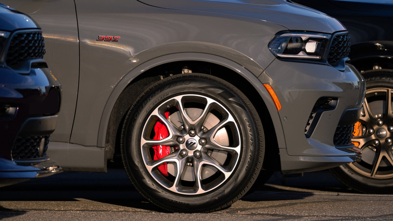 Dodge Durango R/T 392 front wheel