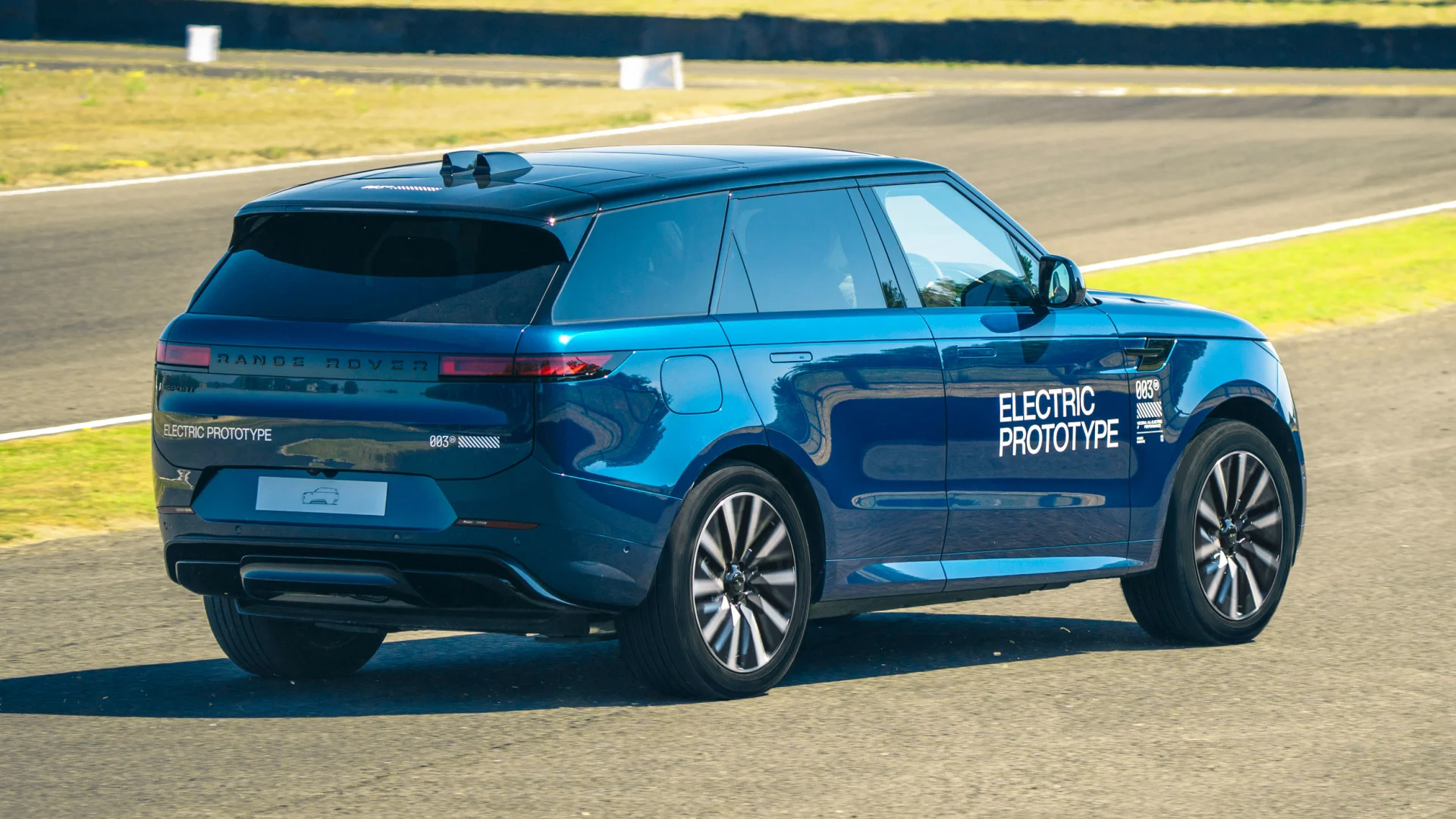Range Rover Sport Electric