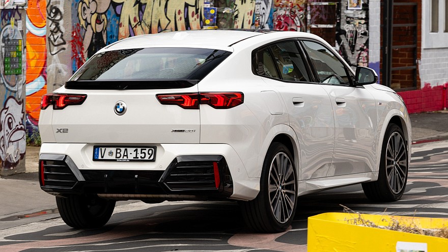 Нынешний BMW X2 (U10)