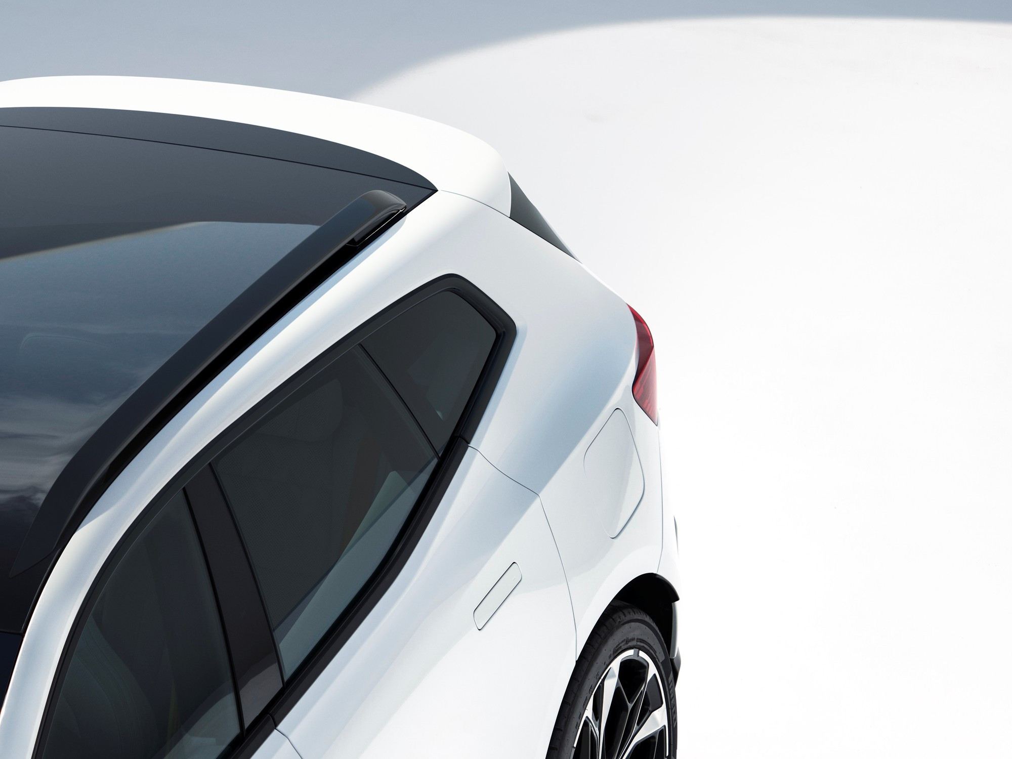 Polestar уходит из США и готовится к премьере кросс-универсала Polestar 4 SUV для Европы